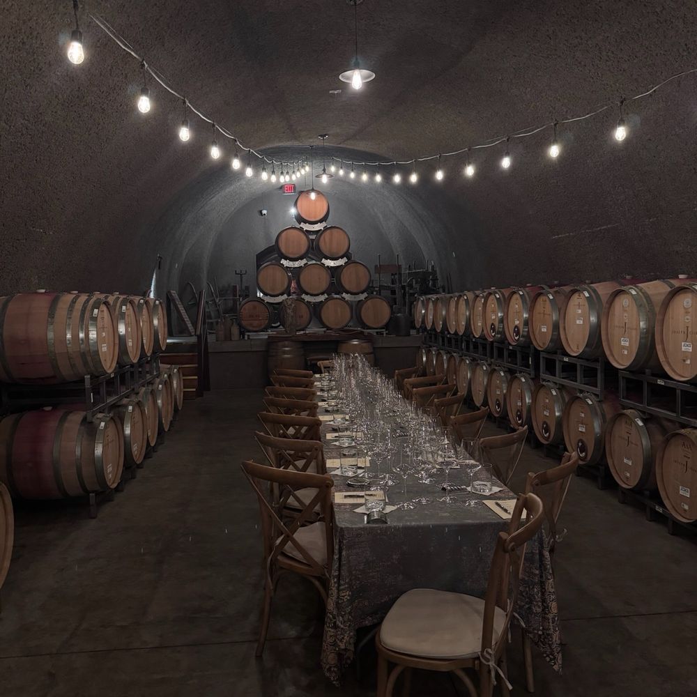Joseph Cellars Winery - Wine Tours Near Me - Calistoga, California Joseph Cellars Winery - Wine Tours Near Me - Calistoga, California