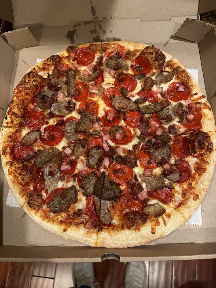 Bella's New York Pizza Logo