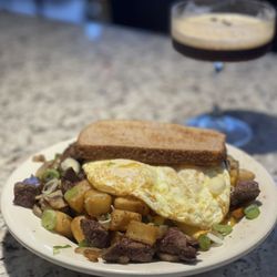 Jonna's Bar And Grill