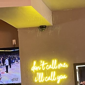 Picks Bar - Sign on the wall - Sports Bars Near Me - San Antonio, Texas