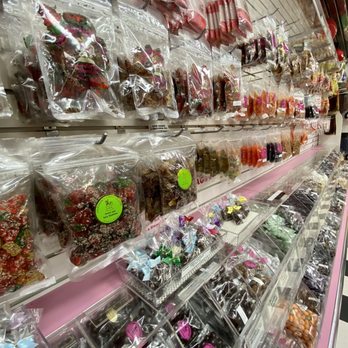 Carousel Candyland - Candy Stores Near Me - Honolulu, Hawaii