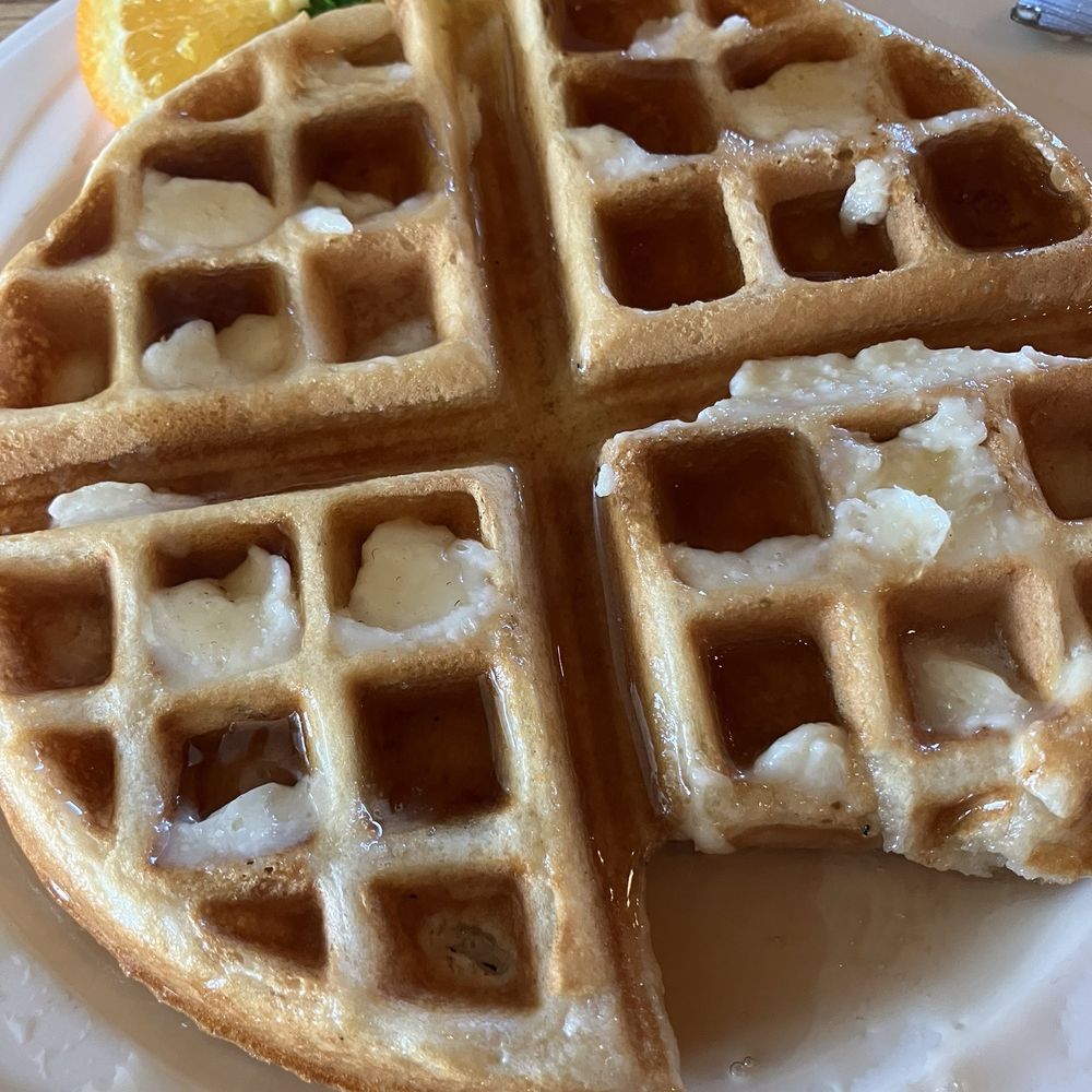 Lilys - Cold waffle butter wouldn't even melt - New American Near Me - Mount Shasta, California Lilys - Cold waffle butter wouldn't even melt - New American Near Me - Mount Shasta, California