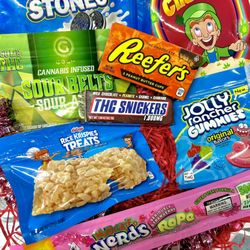 Seshame Street Dispensary - Thc edibles ranging from 600-1200mg! We also carry thc syrup & shroom edibles!
Join us on telegram to get discounts EVERYDAY! @Clubseshame