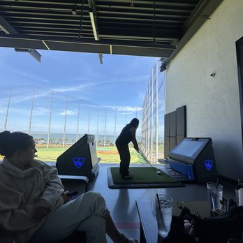 Topgolf - Driving range (instagram: wooneats) - Golf Near Me - Burlingame, California