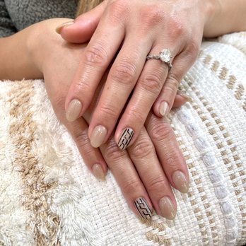 Chloe Nails - Dip color nails with art - Nail Salons Near Me - Lomita, California