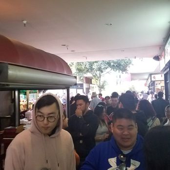 Howlin' Ray's - That line thoooo! This was 3 hours in and the line literally went all the way back to the main street! - Southern Near Me - Los Angeles, California Howlin' Ray's - That line thoooo! This was 3 hours in and the line literally went all the way back to the main street! - Southern Near Me - Los Angeles, California