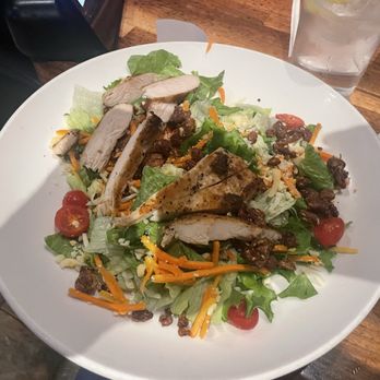 Cheddar's Scratch Kitchen - Grilled Chicken Pecan Salad - Comfort Food Near Me - Tucson, Arizona