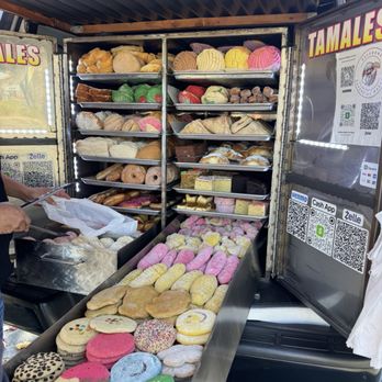 Zeledons - Bakeries Near Me Zeledons - Bakeries Near Me