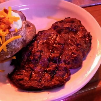 Texas Roadhouse - Steakhouses Near Me - Indianapolis, Indiana