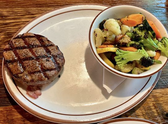 Bogart's Restaurant and Tavern by null