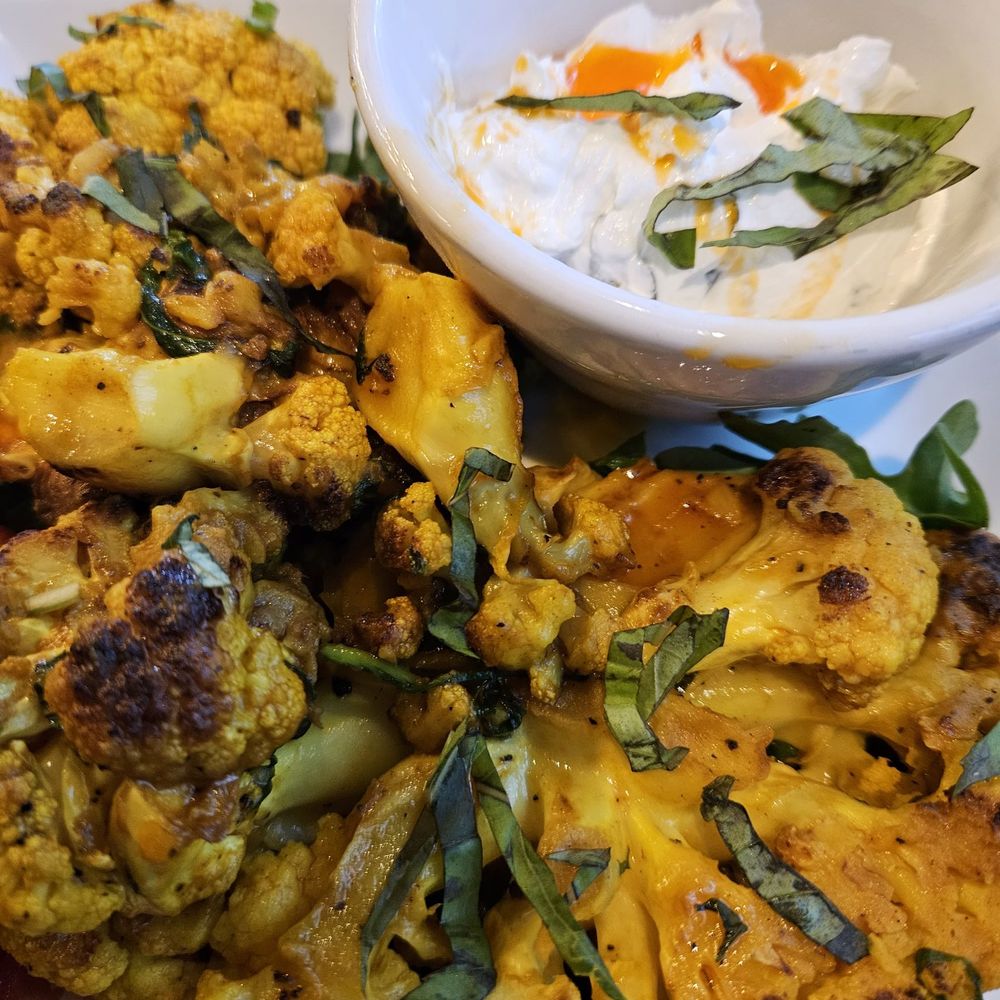 Phoenecia - Cauliflower - Pizza Near Me - Seattle, Washington