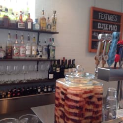 Gabe's Downtown - Bar area