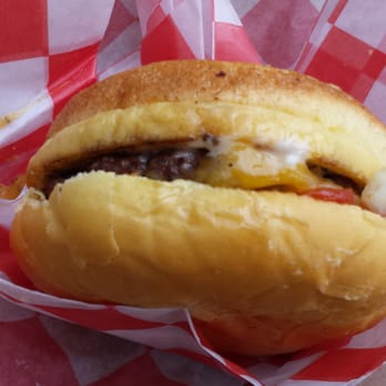 Lil Woody's - The basic cheeseburger - Burgers Near Me - Seattle, Washington Lil Woody's - The basic cheeseburger - Burgers Near Me - Seattle, Washington