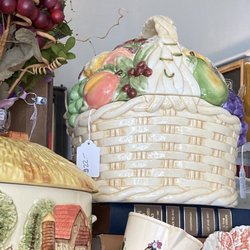 Bee's Knees Vintage