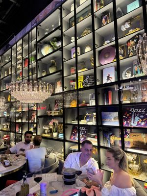 Armstrong Jazz House by null