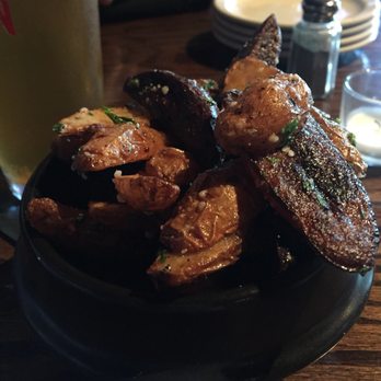 Hamilton Restaurant & Bar - Tri-colored fingerling potatoes with Parmesan cheese and truffle oil - Cocktail Bars Near Me - Brookline, Massachusetts Hamilton Restaurant & Bar - Tri-colored fingerling potatoes with Parmesan cheese and truffle oil - Cocktail Bars Near Me - Brookline, Massachusetts