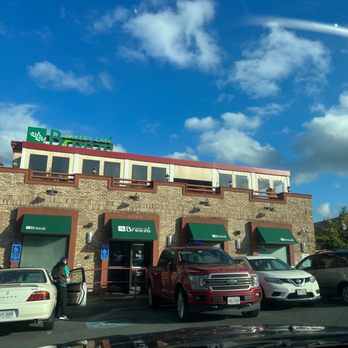 Breeze Bakery Cafe - Bakeries Near Me - Annandale, Virginia
