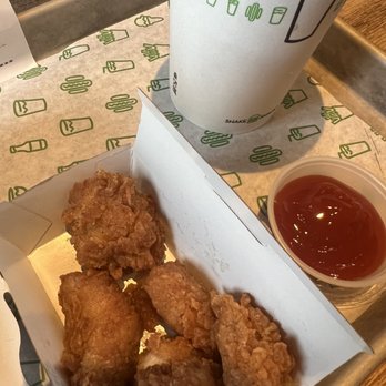 Shake Shack Buckhead - Chick'n Bites - Burgers Near Me - Atlanta, Georgia Shake Shack Buckhead - Chick'n Bites - Burgers Near Me - Atlanta, Georgia