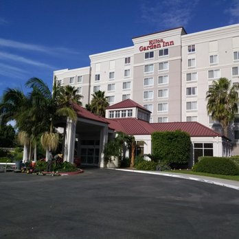 Hilton Garden Inn Oxnard/Camarillo - Beautiful landscape! - Hotels Near Me - Oxnard, California