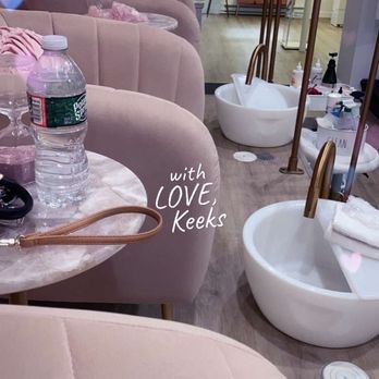 Lux By Lex - Pedi station - Nail Salons Near Me - Dedham, Massachusetts