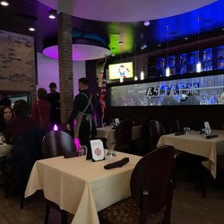 Jalea Peruvian Cuisine - Dining area