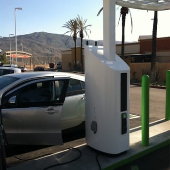 Desert Hills Premium Outlets - This is the outlet I used for my plug in Ev volt - Shopping Centers Near Me - Cabazon, California