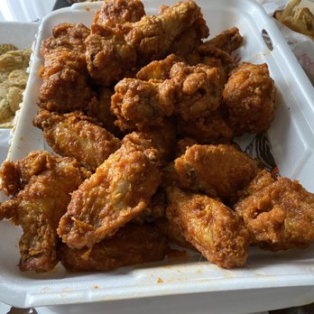 Hooters - Buffalo Chicken - American Near Me - Ocean City, Maryland