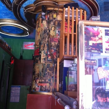 Au Clair de Lune - Bars Near Me - Paris, 75