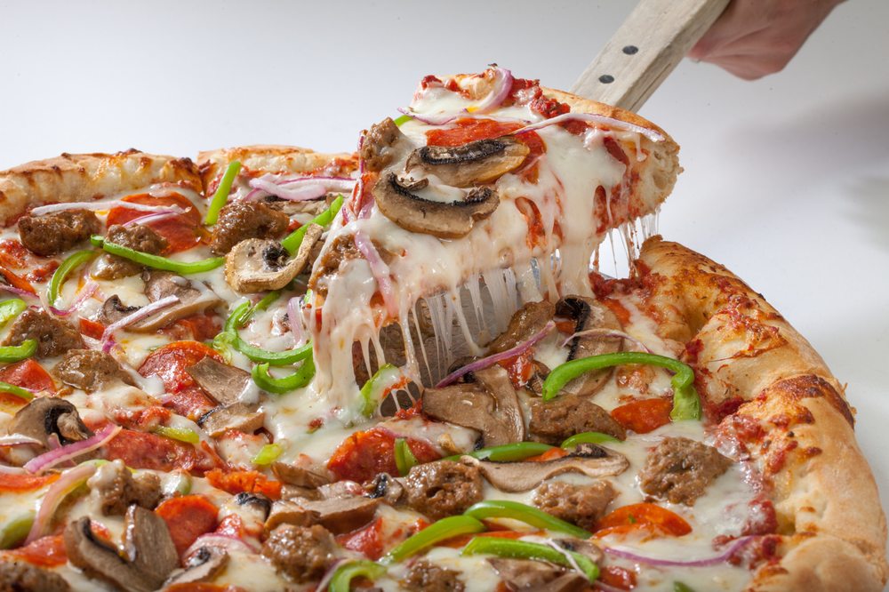 Oggi's Sports Brewhouse Pizza