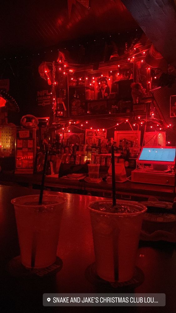 SNAKE AND JAKE’S CHRISTMAS CLUB LOUNGE Updated July 2024 114 Photos