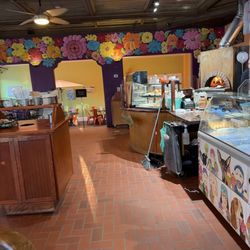 Ossorio Bakery & Cafe - Ice cream bar