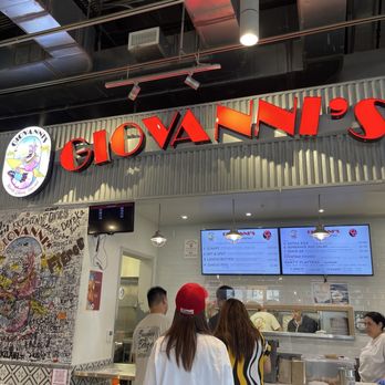 Giovanni’s Shrimp - Front - Seafood Near Me - Honolulu, Hawaii