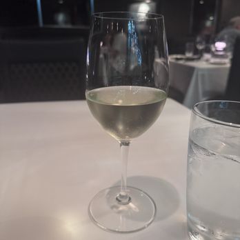Morton's The Steakhouse - Wine - Steakhouses Near Me - Louisville, Kentucky Morton's The Steakhouse - Wine - Steakhouses Near Me - Louisville, Kentucky