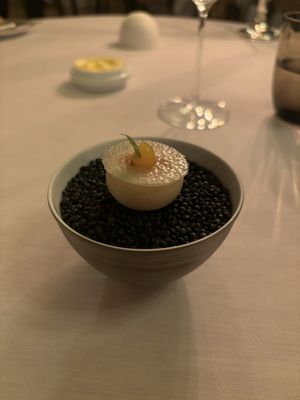 Cheval Blanc by Peter Knogl by null