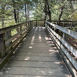 Starved Rock State Park Visitor Center - Nice walkways