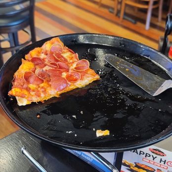 Shakey's Pizza Parlor - Excellent PIZZA    I love the thin crust!! - Pizza Near Me - Whittier, California