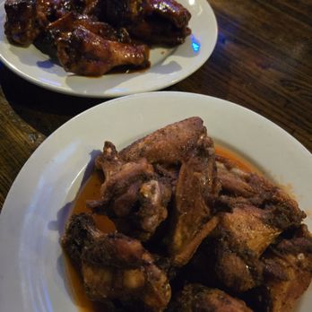 Johnny McGorey's - BBQ and Buffalo wings - Irish Pub Near Me - Massapequa Park, New York