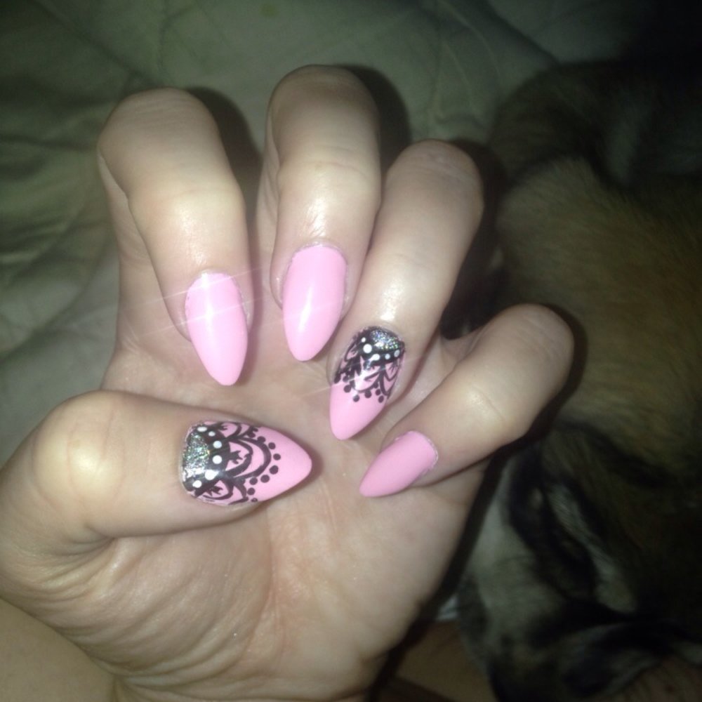 Magic Nails - Round nail with design. - Nail Technicians Near Me - Nashville, Tennessee Magic Nails - Round nail with design. - Nail Technicians Near Me - Nashville, Tennessee