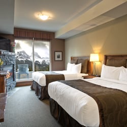 Falcon Crest Lodge - Our Deluxe Suites feature two double beds and a kitchenette