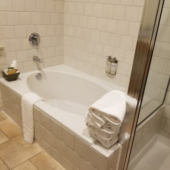 Mill Valley Inn - full size amenities - Hotels Near Me - Mill Valley, California