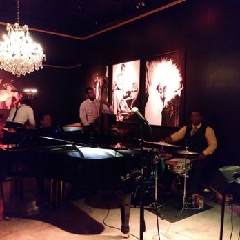 CW's Gin Joint - Cocktail Bars Near Me - Tampa, Florida