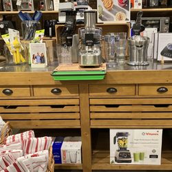 Williams-Sonoma - Juicers
