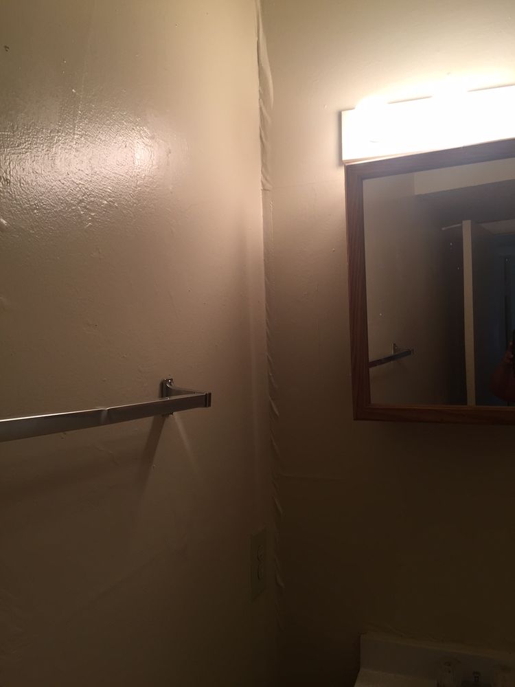 SPRING CREEK APARTMENTS Updated August 2024 1200 Avenue A Ofc