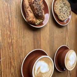 Ceramic cups are back!