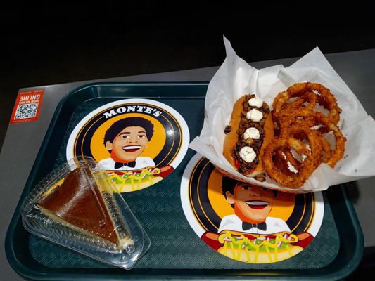 Monte's Gourmet Dogs by null