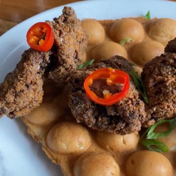 Wake ‘n Bacon - Spiced Maple Chicken n Waffles* - Breakfast & Brunch Near Me - Chicago, Illinois
