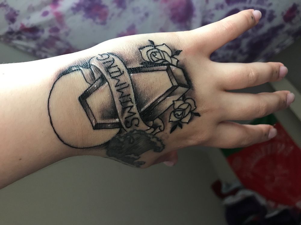 GOLD LEAF TATTOO Updated May 2024 912 WI136, Baraboo, Wisconsin