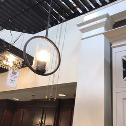 PC Home Center - Another pendant light