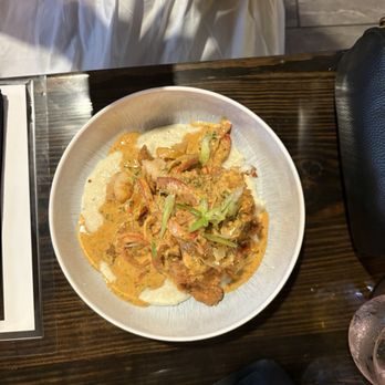 Black Spice - Shrimp and grits - Seafood Near Me - Norfolk, Virginia