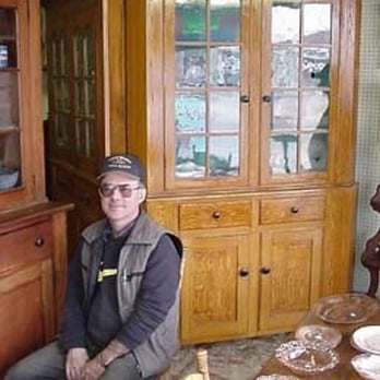 Davie's Antiques - Antiques Near Me - Harriston, Ontario